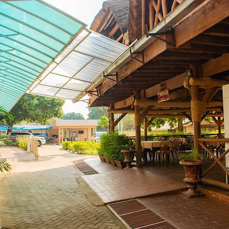 Bomah Hotel Limited Гулу Экстерьер фото