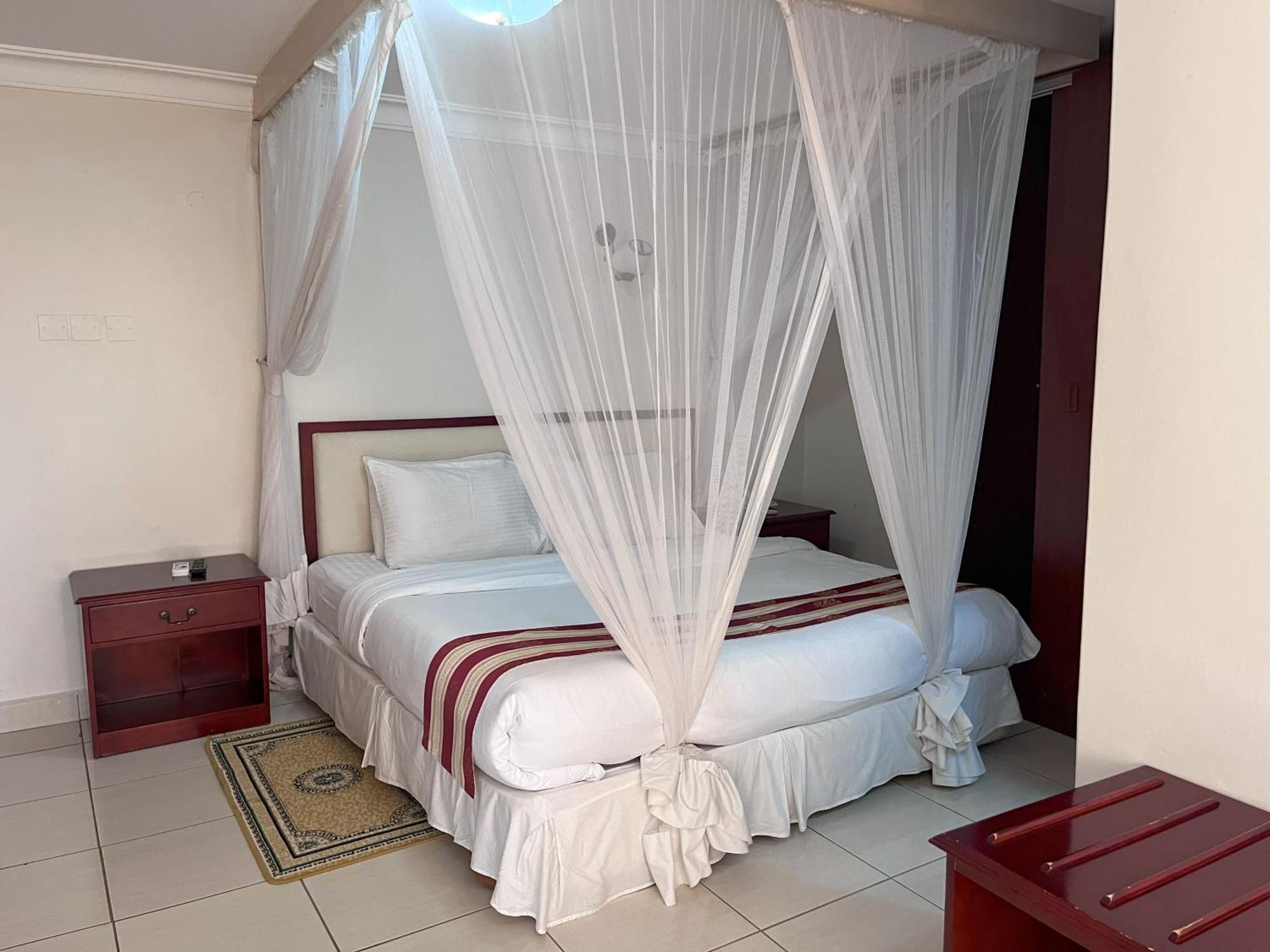 Bomah Hotel Limited Гулу Экстерьер фото