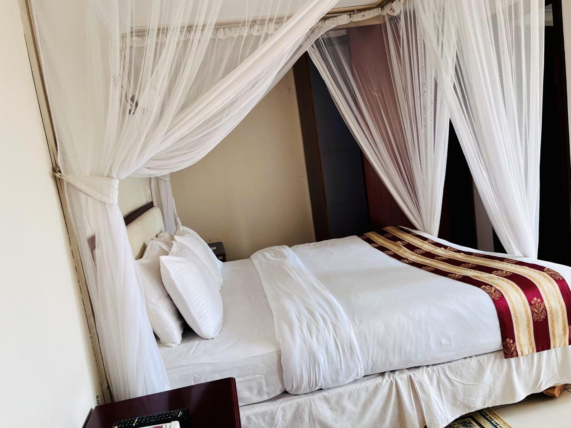 Bomah Hotel Limited Гулу Экстерьер фото