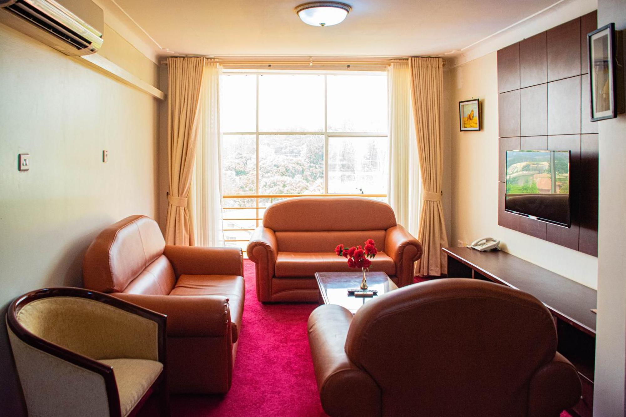 Bomah Hotel Limited Гулу Экстерьер фото